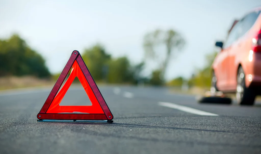 Nowy taryfikator mandatów — trójkąt ostrzegawczy